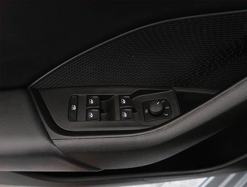 Škoda Octavia (2023) Ambition 2.0 TDI, ČR,1.maj - fotka 25 z 25