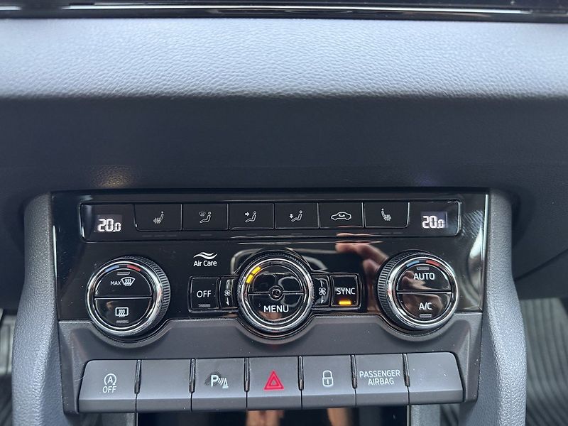 Škoda Karoq (2019) 2.0TDi Style LED Navi Tempomat - fotka 9 z 49