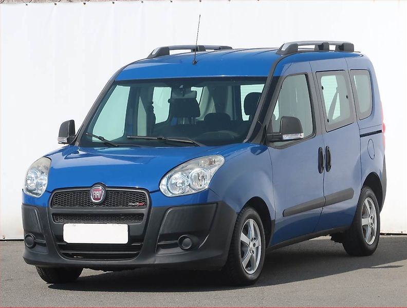 Fiat Dobló (2011) 1.6 MultiJet, 5Míst, ČR, DPH - fotka 2 z 16
