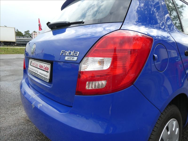 Škoda Fabia 1,2 HTP 1.MAJITEL, klimatizace - fotka 9 z 27
