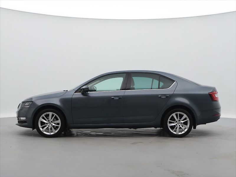 Škoda Octavia 2,0 TDi 110kW Style LED CZ - fotka 4 z 26