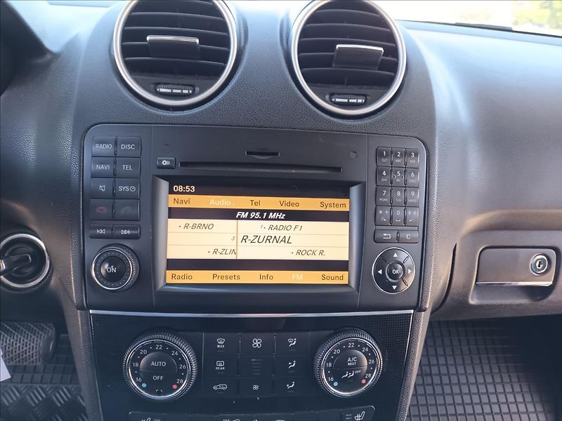Mercedes-Benz Třídy M 3,0 350CDI,165KW,KŮŽE,NAVI - fotka 30 z 41