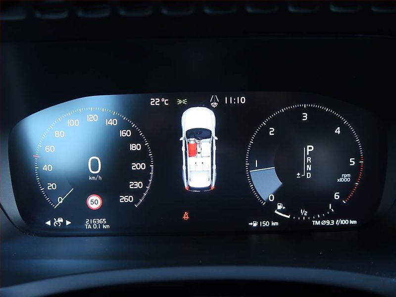 Volvo XC90 (2017) D5 AWD - fotka 11 z 19