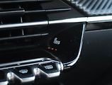 Peugeot 2008 (2023) 1.2 PureTech, Automat, ČR - náhled 16