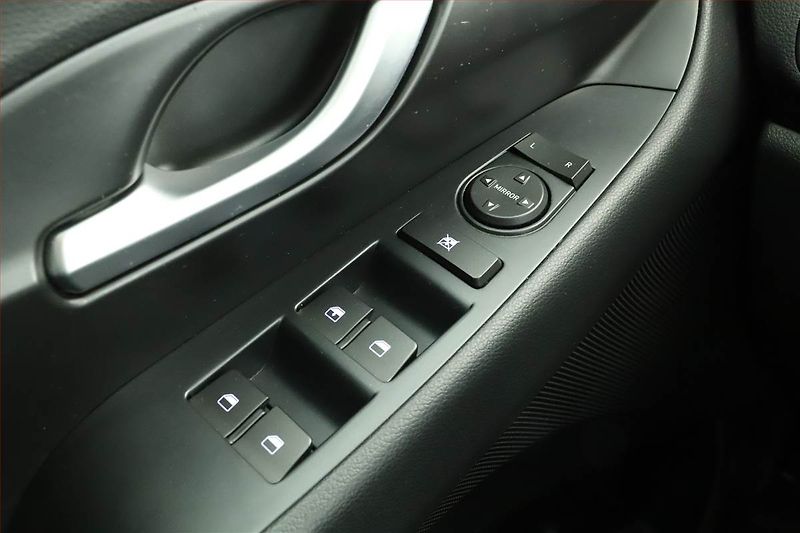 Hyundai i30 (2019) 1.6 CRDi, Tempomat - fotka 9 z 13