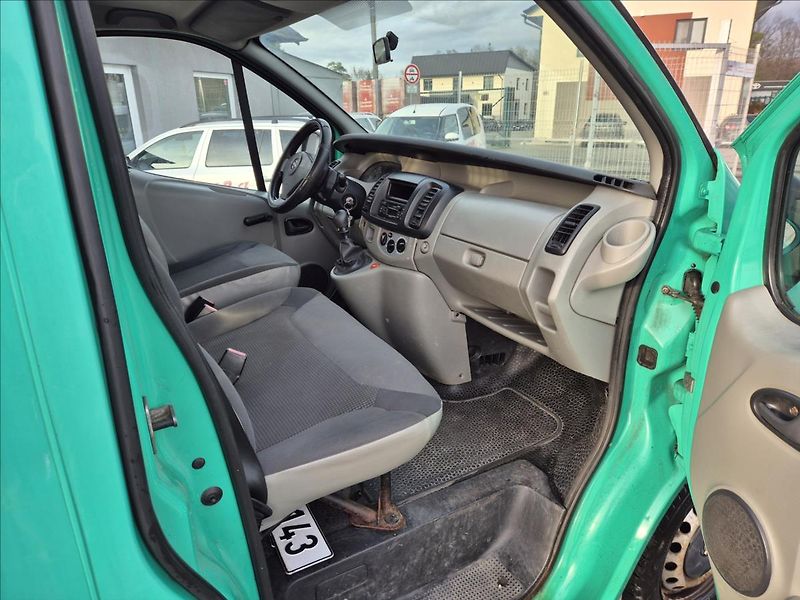 Opel Vivaro 2,0 TDCi Valník !! 68Tis,Km !! - fotka 13 z 16