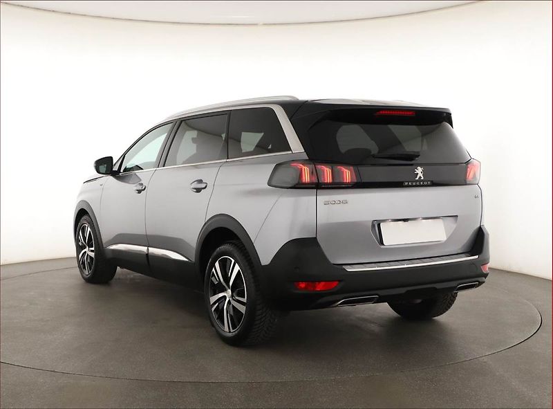 Peugeot 5008 (2023) GT Line 1.5 BlueHDi - fotka 4 z 21