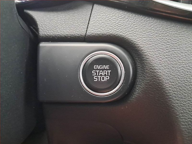 Kia Ceed (2023) GT Line 1.5 T-GDI - fotka 17 z 21