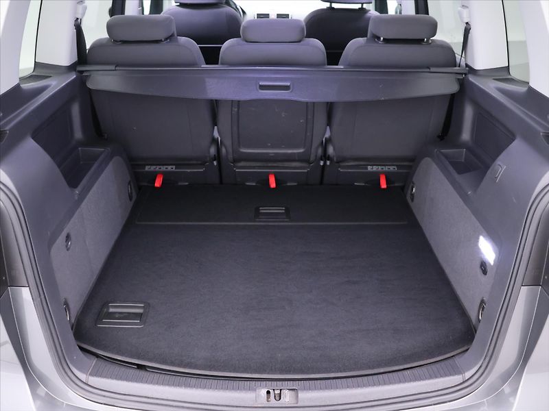 Volkswagen Touran 2,0 TDI 125kW DSG Highline - fotka 8 z 26