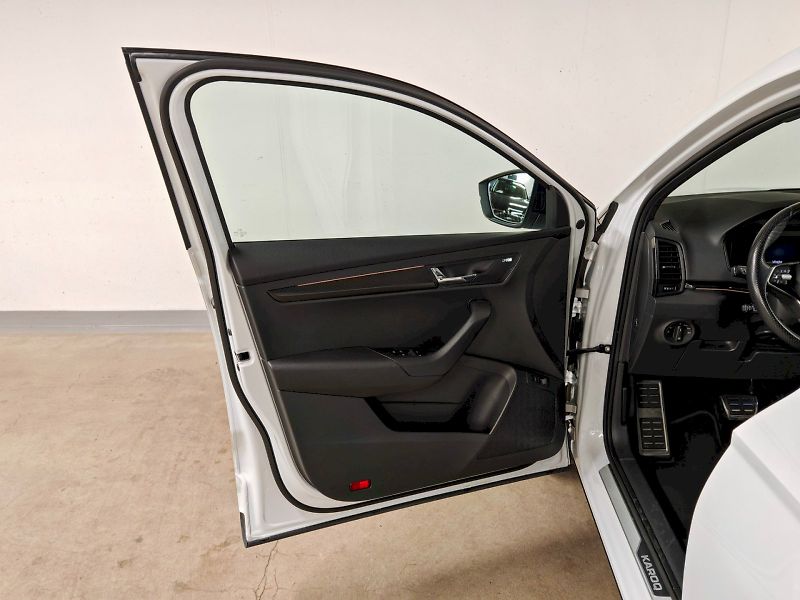 Škoda Karoq (2024) 2.0 TDI 110 kW DSG 4x4 Sportli - fotka 21 z 32