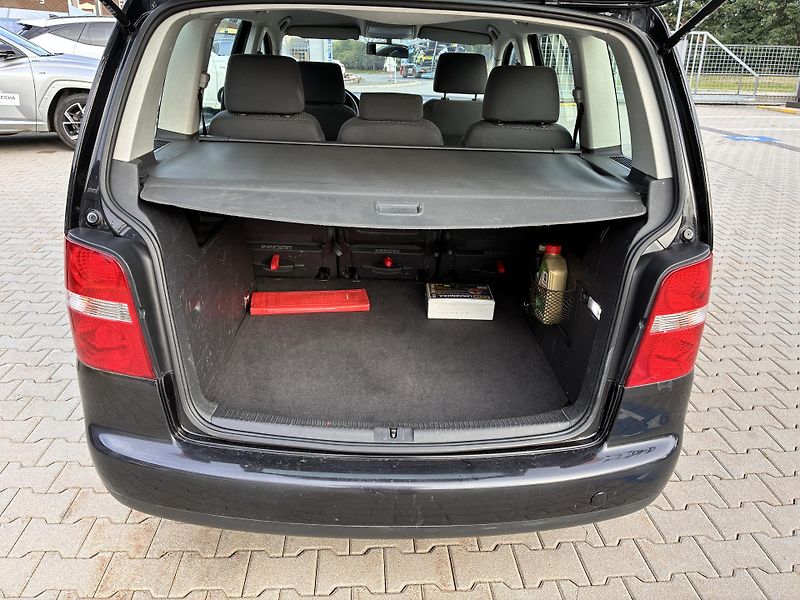 Volkswagen Touran 1.9TDi 74kW  - fotka 19 z 19