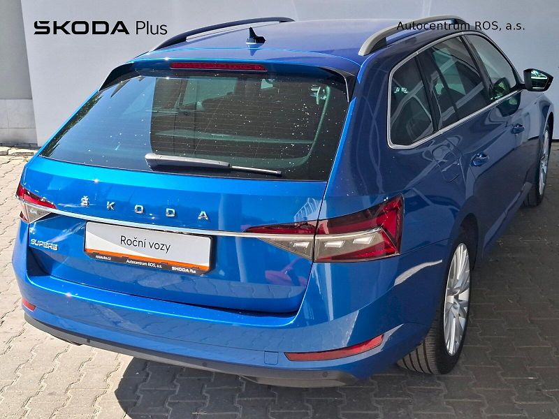 Škoda Superb (2024) COMBI STYLE PLUS TD 110/2.0 7D - fotka 2 z 33