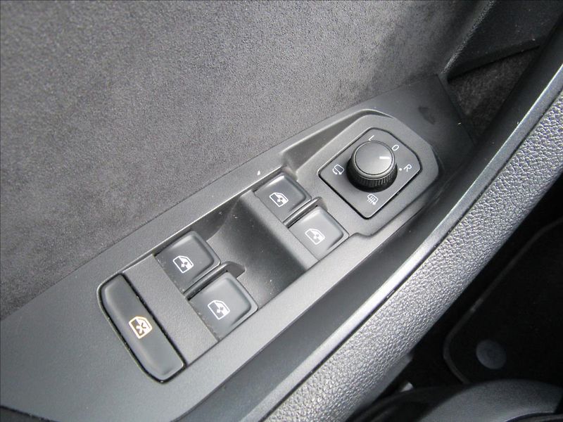 Škoda Kodiaq 2,0 TDI 110kW Scout 4x4 DSG - fotka 29 z 36