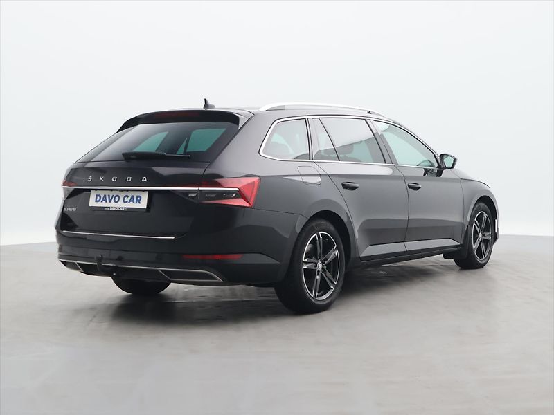 Škoda Superb 2.0 TDI 110kW Style DSG Tažné - fotka 7 z 32