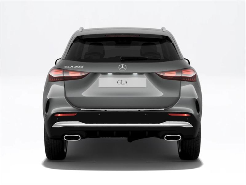 Mercedes-Benz GLA (2026) 1,3 200 Edition 140 Years - fotka 5 z 9