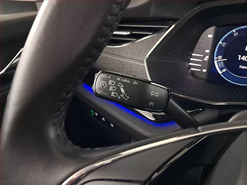 Škoda Octavia (2022) Style 2.0 TDI, Tempomat - fotka 17 z 22