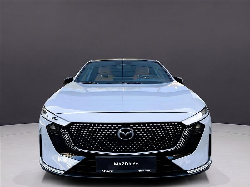 Mazda 6e (2026) EV 258ps 1AT RWD Takumi Plus - fotka 9 z 13