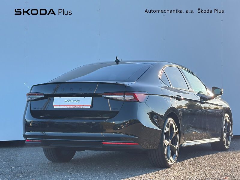 Škoda Superb (2026) DSG 2.0 TDI / 142kW / 4x4 / SP - fotka 2 z 35