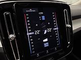 Volvo XC40 B4 MOMENTUM AUT  - náhled 43