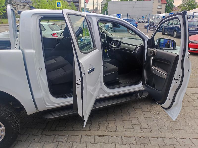 Ford Ranger (2021) 2.0, 125 kW 6st.man 4x4 XLT - fotka 10 z 27