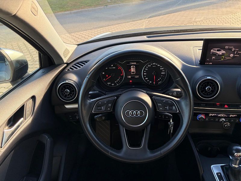 Audi A3 (2019) - fotka 10 z 10